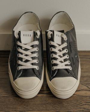 Golden Goose V-Star