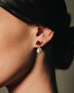 Vale Garnet Cabochon Compass Diamond Earrings With Pearls