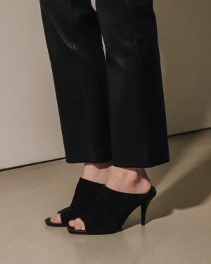 Pedro Garcia Yoko Heel