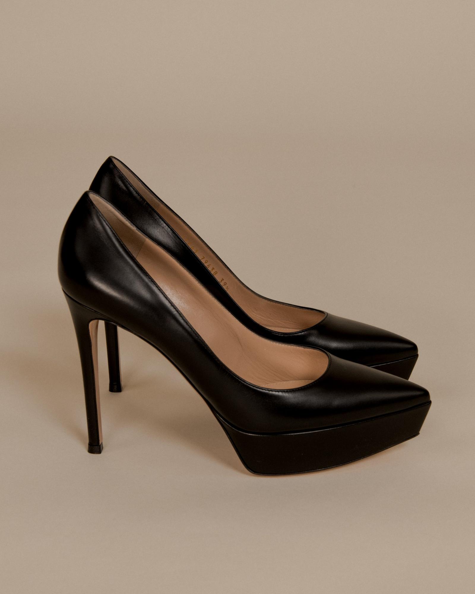 gianvito rossi platform pumps