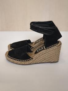 Pedro Garcia Wedge
