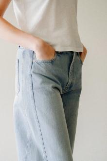 Frame The Twisted High-Rise Jean