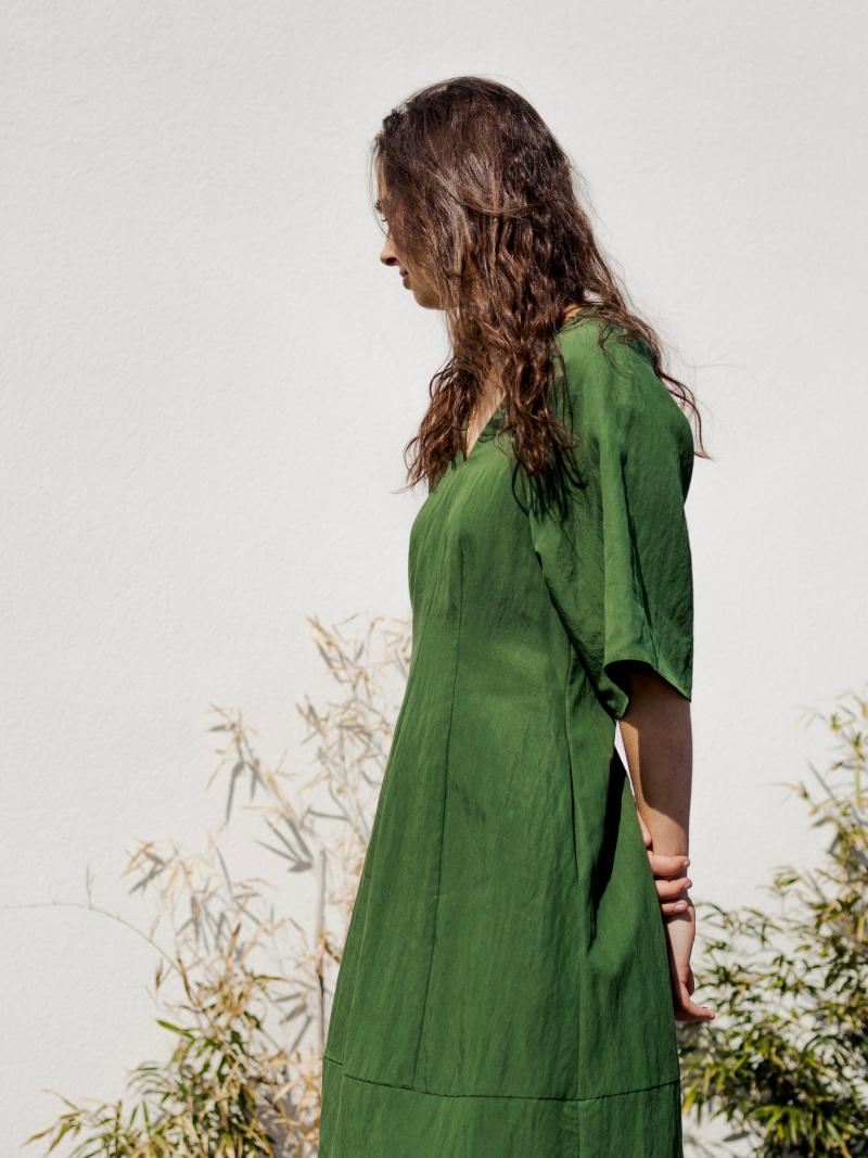 vince green dress Vince // Green Silk Knotted Dress – VSP Consignment