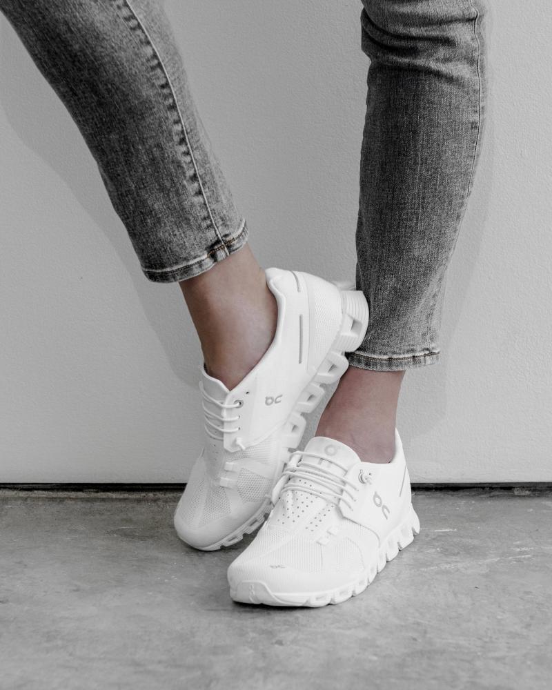 Cloud white best sale on feet