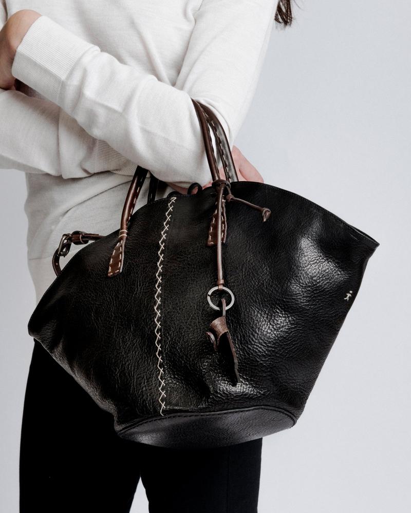 Henry Beguelin Fan Shaped Bag - black / o/s